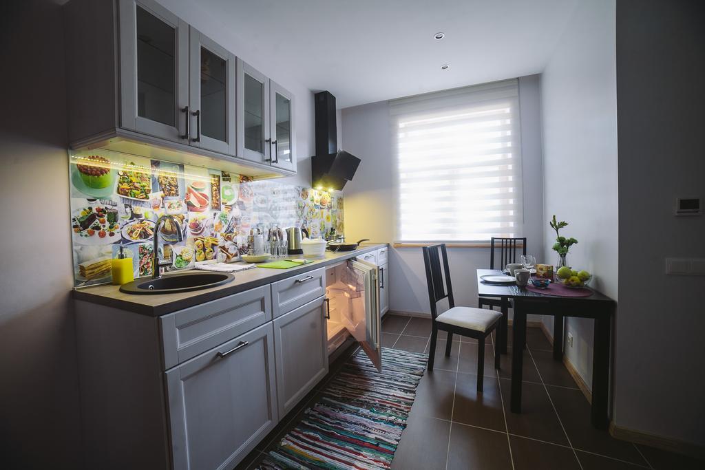 Studio Apartment In Private House Riga Rum bild