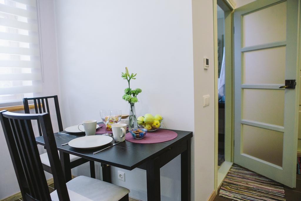 Studio Apartment In Private House Riga Rum bild