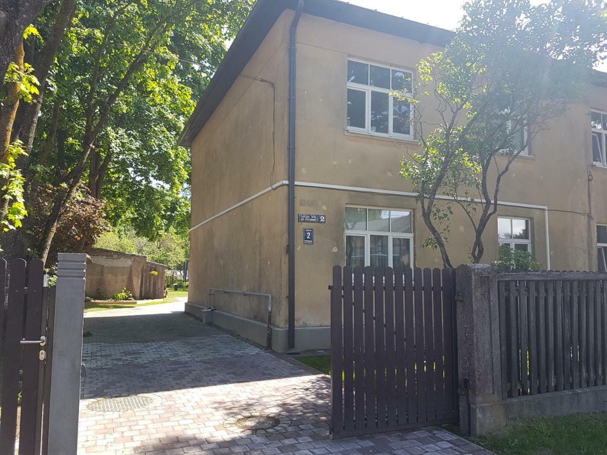 Studio Apartment In Private House Riga Exteriör bild
